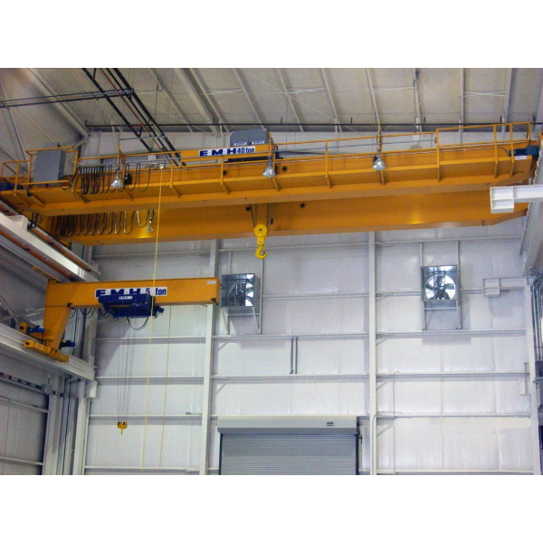 Jib Crane mounted on a wall